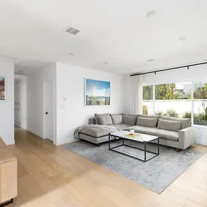 Beautiful 3 Bedroom In Mar Vista Bed & Breakfast